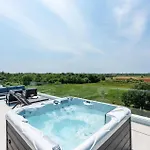 Amazing In Nova Vas With Sauna פורץ