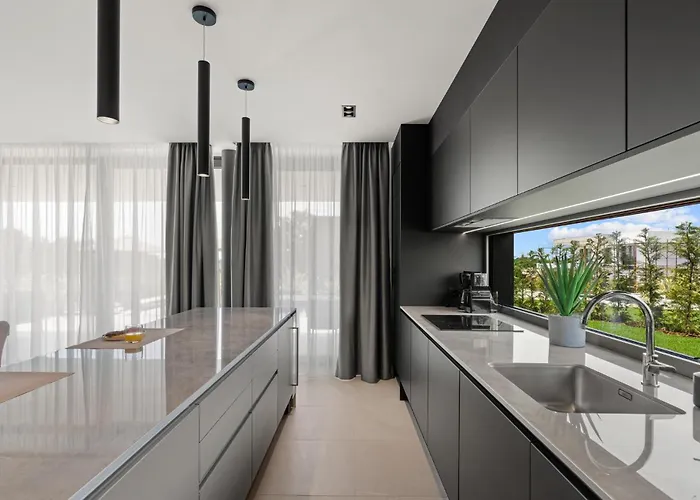 Amazing In Nova Vas With Sauna Ferienhaus Poreč