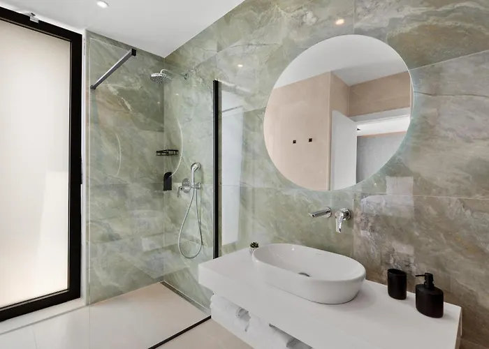 Ferienhaus Amazing In Nova Vas With Sauna Poreč