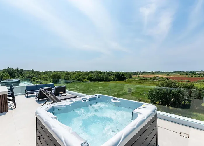 Amazing In Nova Vas With Sauna ポレッチ