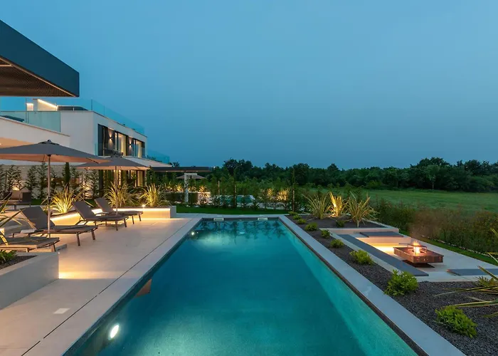 Amazing In Nova Vas With Sauna Ferienhaus Poreč