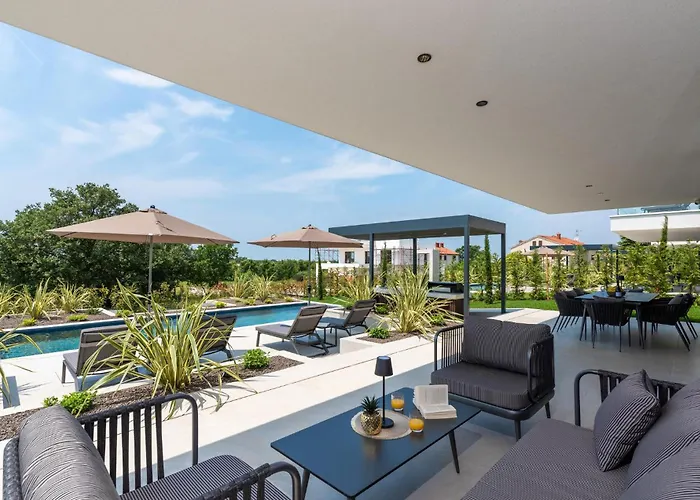 Amazing In Nova Vas With Sauna Ferienhaus Poreč