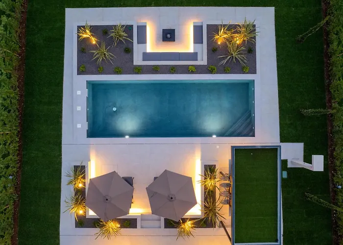 Amazing In Nova Vas With Sauna * ポレッチ