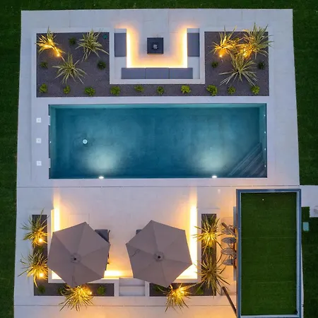 Amazing In Nova Vas With Sauna * Porec