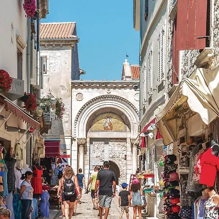 Tatil Evi Amazing In Nova Vas With Sauna Poreč